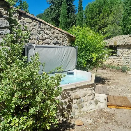 Grand Mas Provencal Avec Jacuzzi Сasa de vacaciones Sisteron